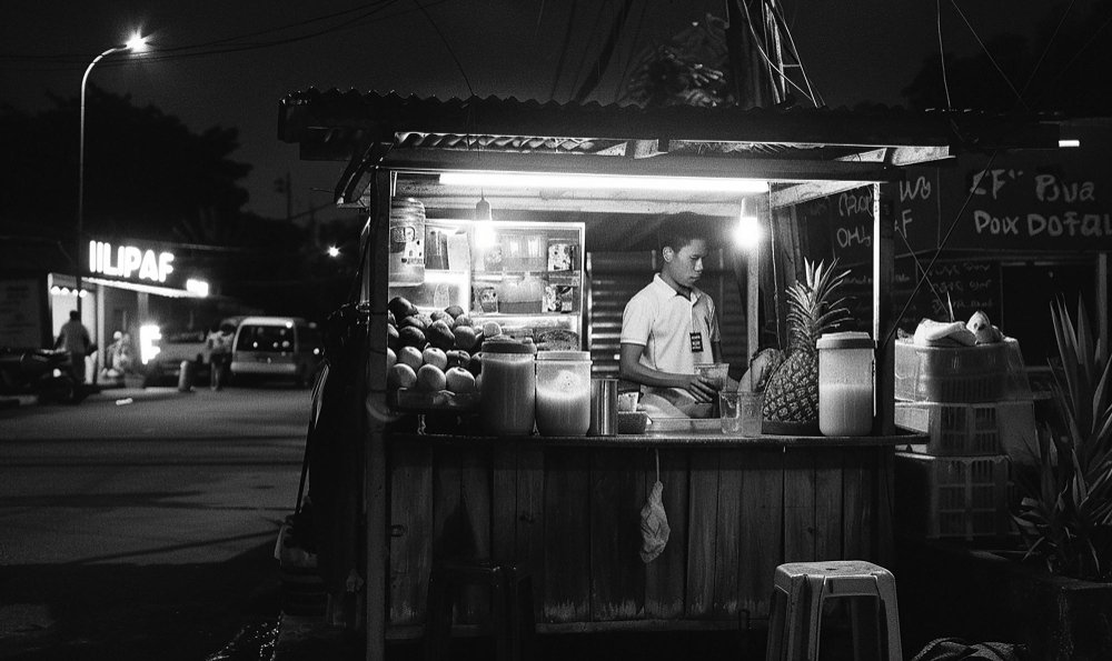 RETAIL & FOOD CHAINS